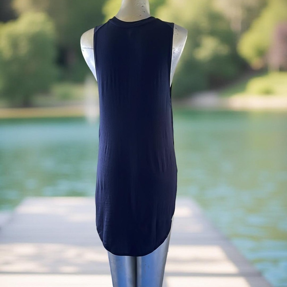 Tresics Sleeveless Navy Blue Tank Top - Picture 4 of 4